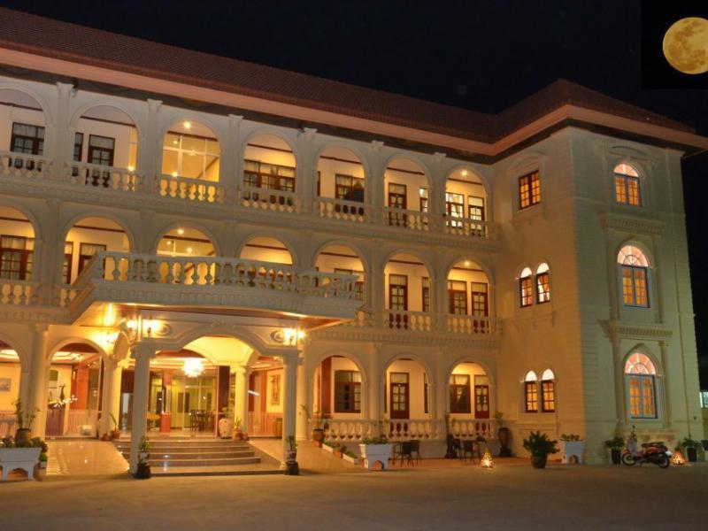 Bann Udomsap Hotel Mukdahan Exterior foto